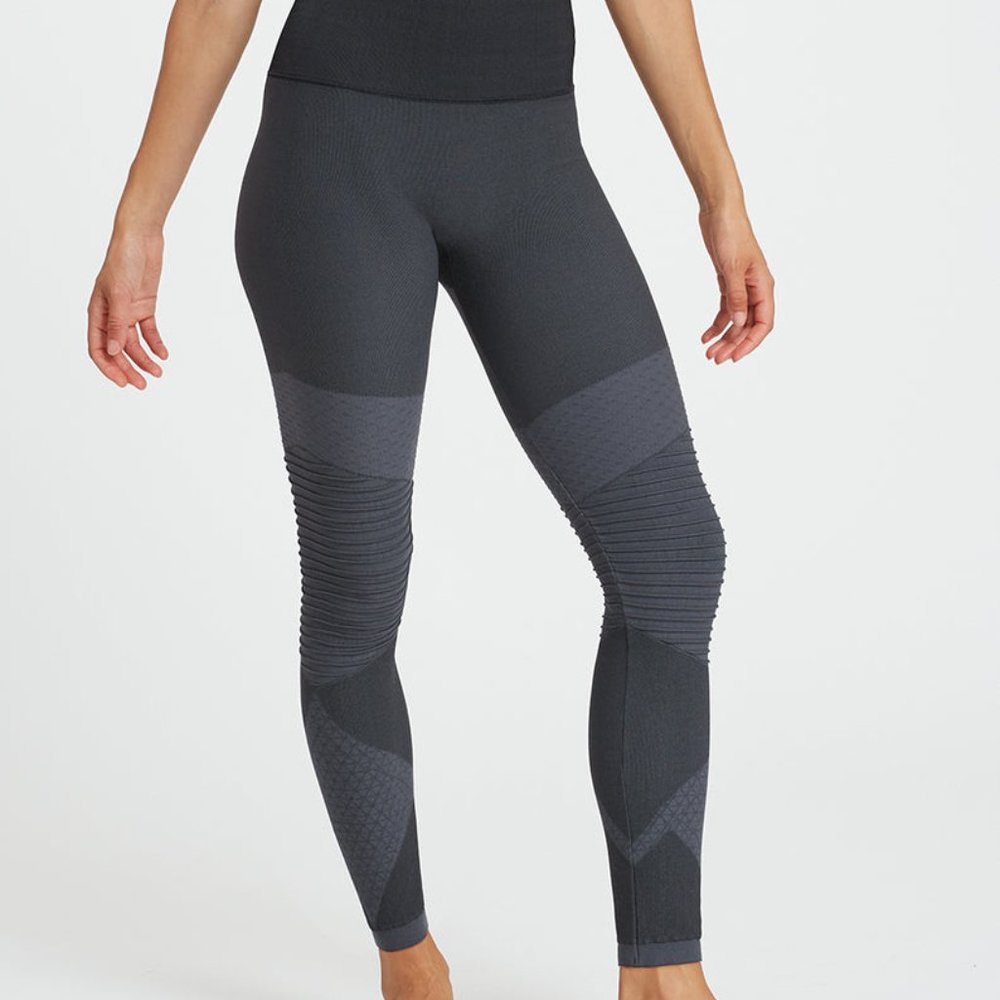 SPANX Look at Me Now Seamless Moto Leggings - Bran New